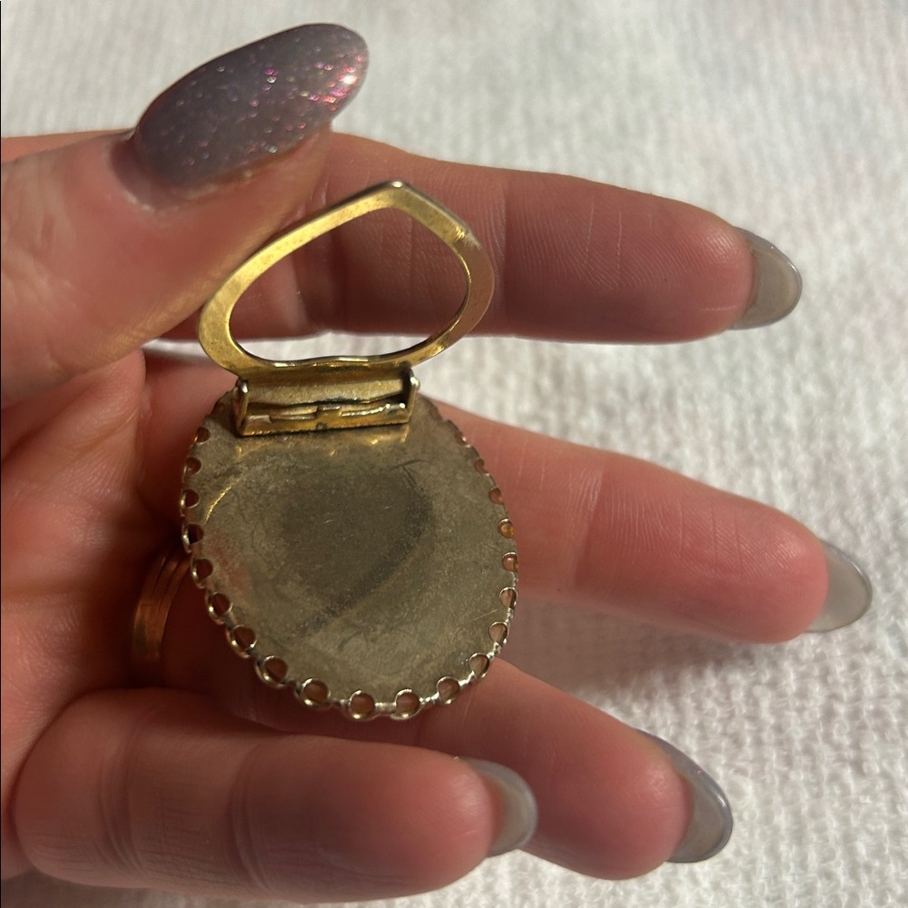 Vintage Cameo Scarf Clip in‎ Tan and Brown - Picture 4 of 4